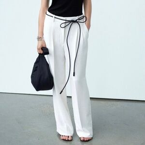 Aritzia Effortless Pants